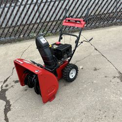 For sale a yard machine snow blower.24 inch wide,179cc motor, ,6 speed transmission. It is in good working condition. Cash only.
