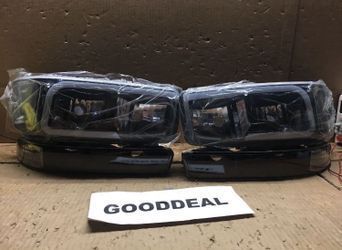 #123 Fit 99-06 GMC Sierra Yukon XI LED Headlights  Black