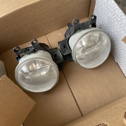 Foglights 2014-2021 Toyota Tundra OEM