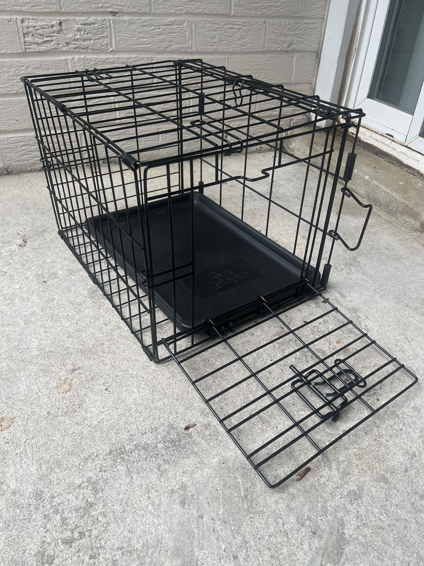 Small Puppy crate 