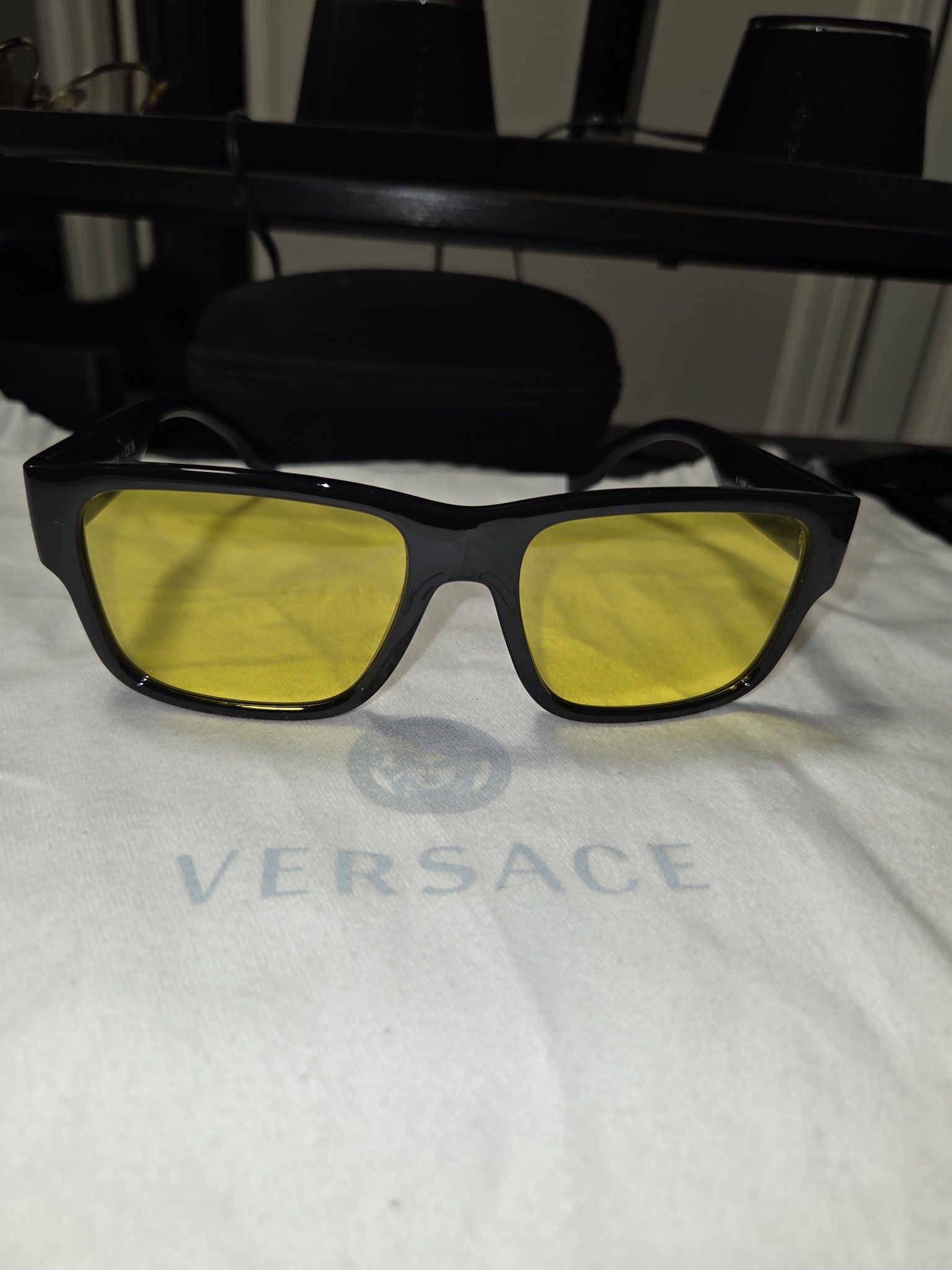 Burberry Statement Sunglasses