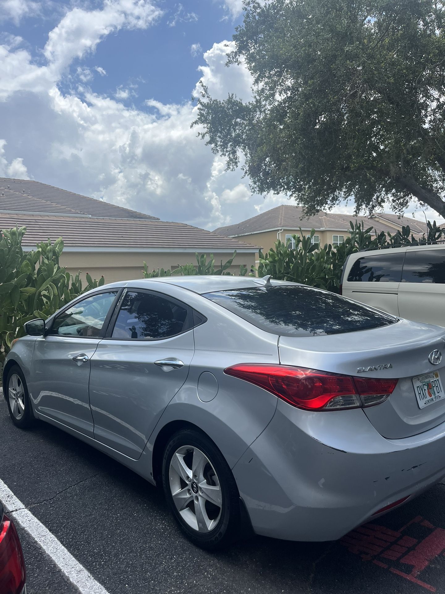2012 Hyundai Elantra