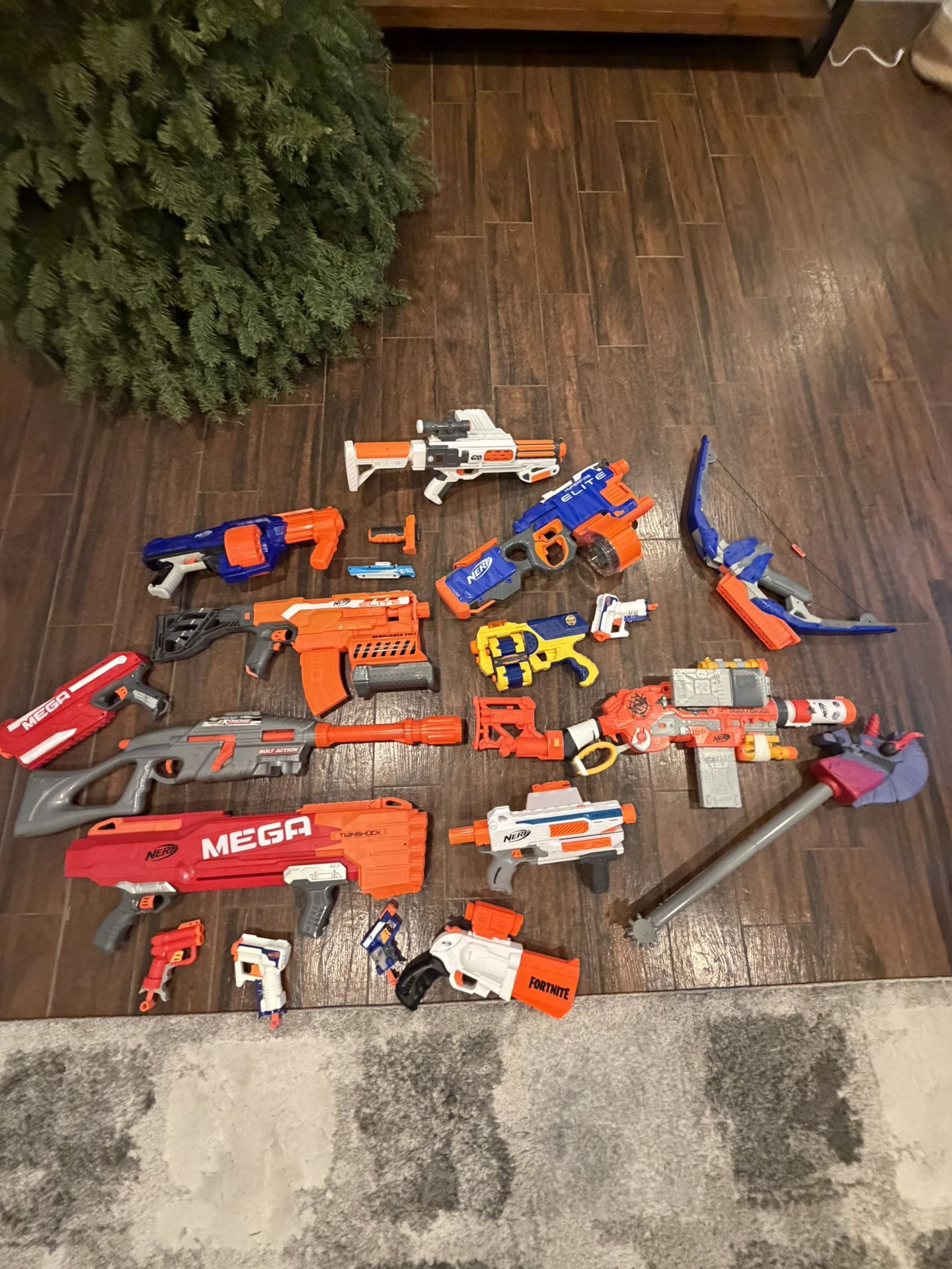 Selling Nerf Guns All Together