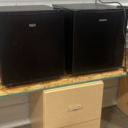 Mini Fridges 
