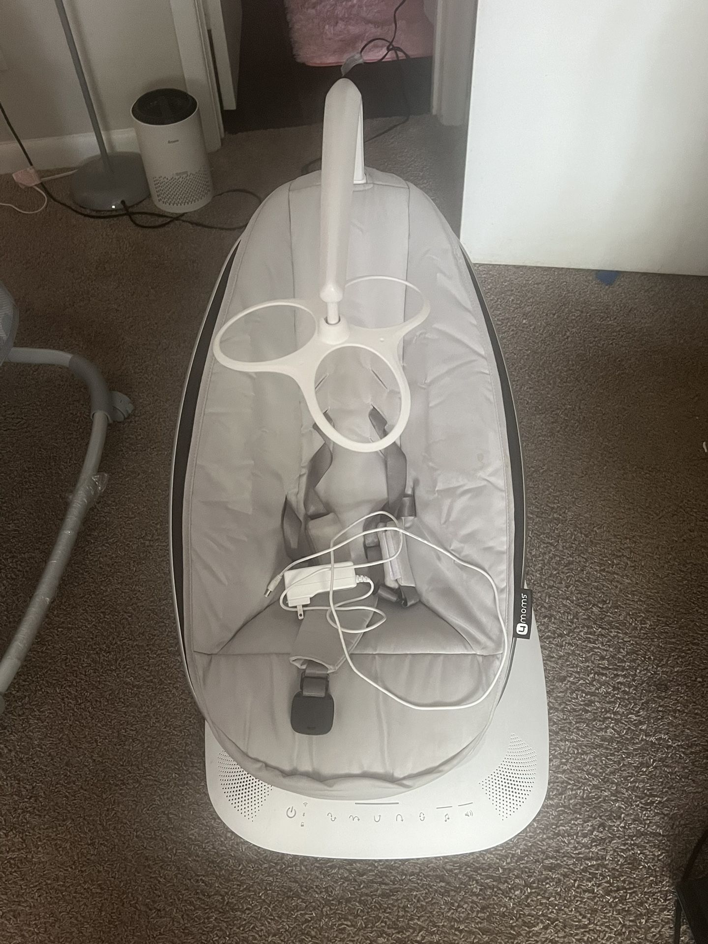 4moms MamaRoo Multi-Motion Baby Swing, Bluetooth Enabled w/ 5 Unique Motions, Grey