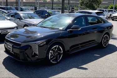 2025 Kia K4