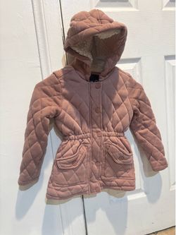 Kids sweater size 6