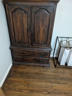Wooden armoire in good good condition