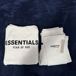 fear of god Essentials set 