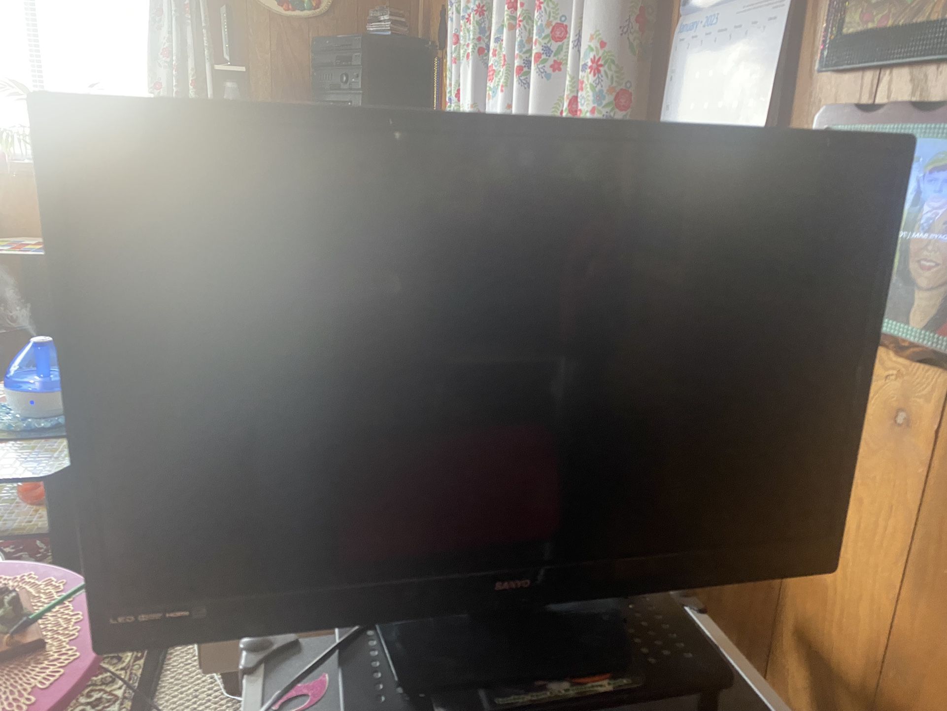 Sanyo 32 Inch Flat Screen TV