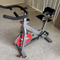 Great Deal!  40 lb Flywheel Chain Drive Pro Indoor Cycling Exercise Bike