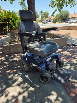 Electric Wheelchair