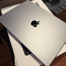 New Apple Intelligence M3 14” MacBook Touch Id 
