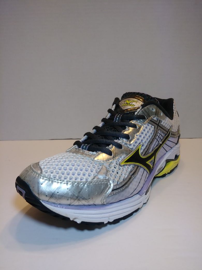"Like New" Mizuno Women's Wave Rider 15 Narrow Running Shoe (Sz-9.5) little use look like new
