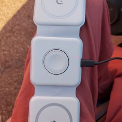 Magnetic Charging Hub Compatible With Apple