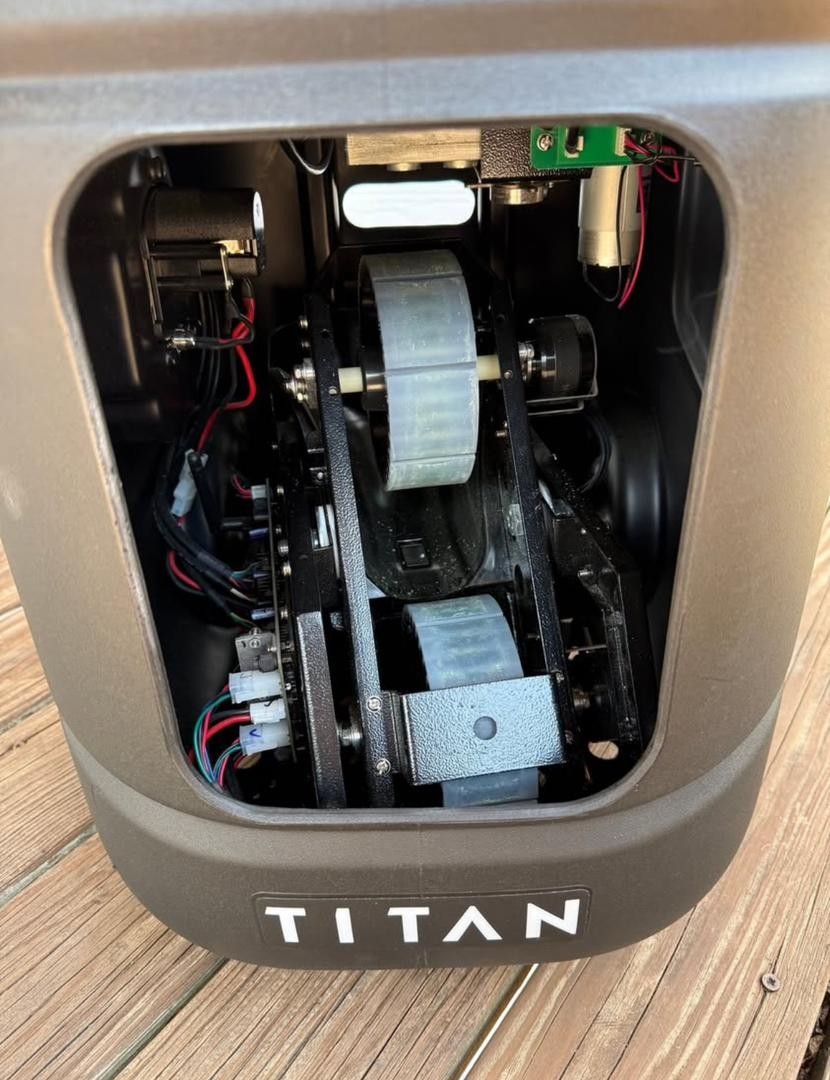 Titan Ace Pickleball Machine