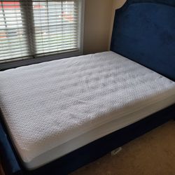 Brand New Memory Foam Bed Includes Head/footboard &Mattress Protector 