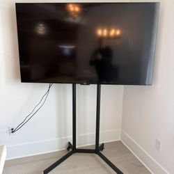 Rolling TV Stand