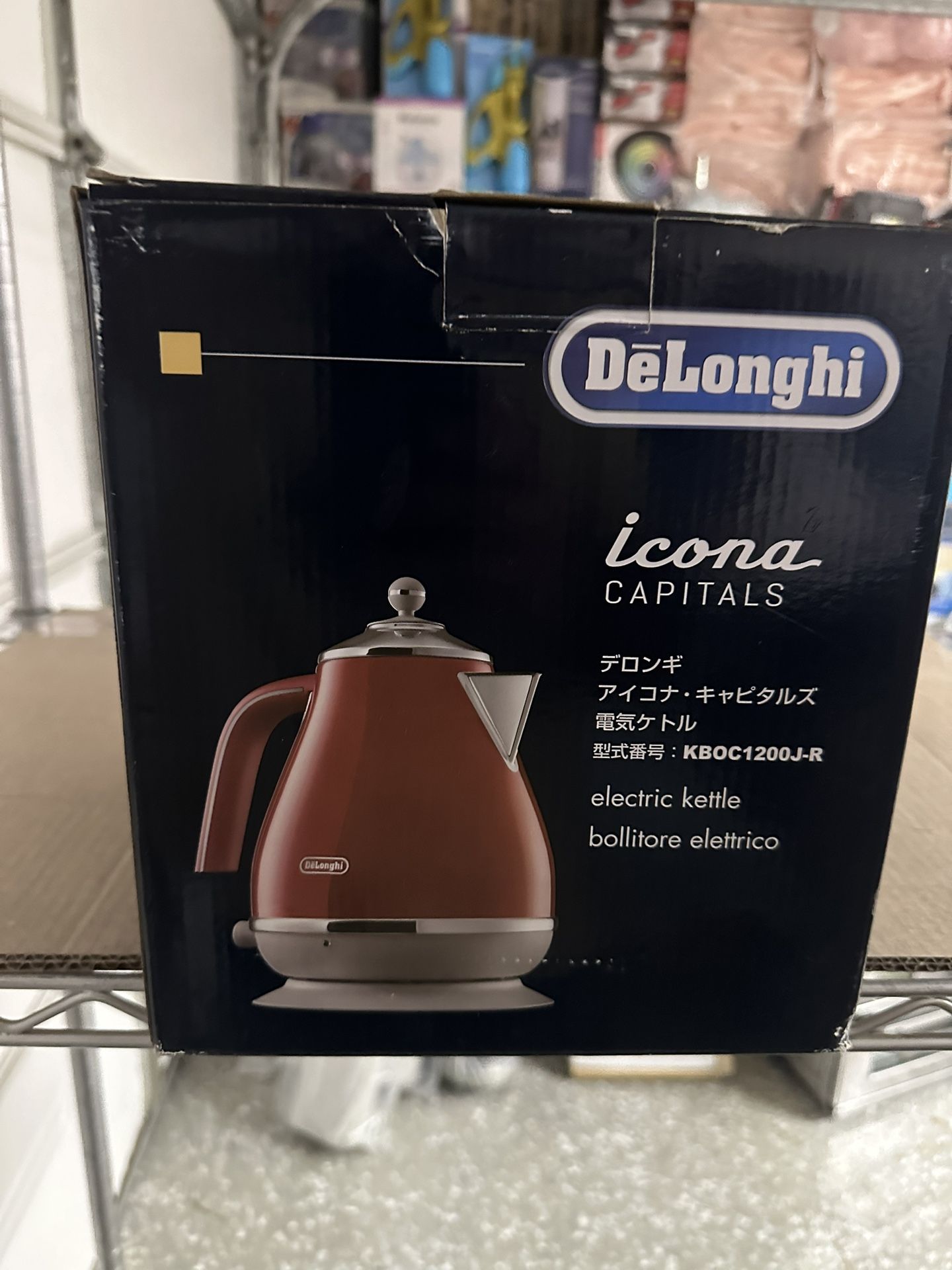Electric Kettle ( Brand: DeLonghi )