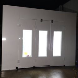 Spray Paint Booth 