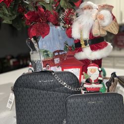 New Women’s Crossbody Set Michael Kors Authentic 