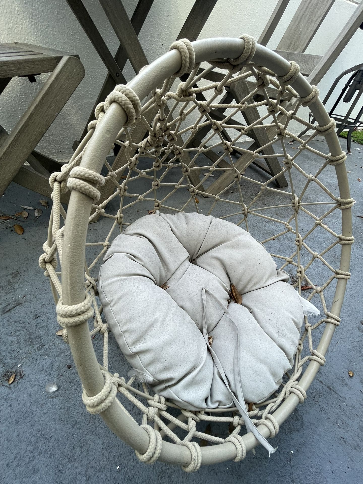 Pet Bed Rattan Elevated with Cushion Dog & Cat Bed, Grey, Small