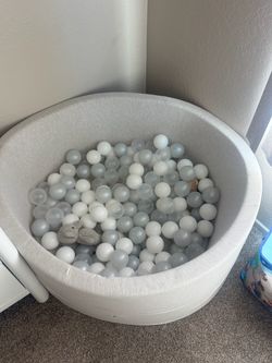 Baby’s ball pit