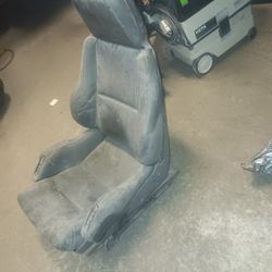  2 Corvette Seats