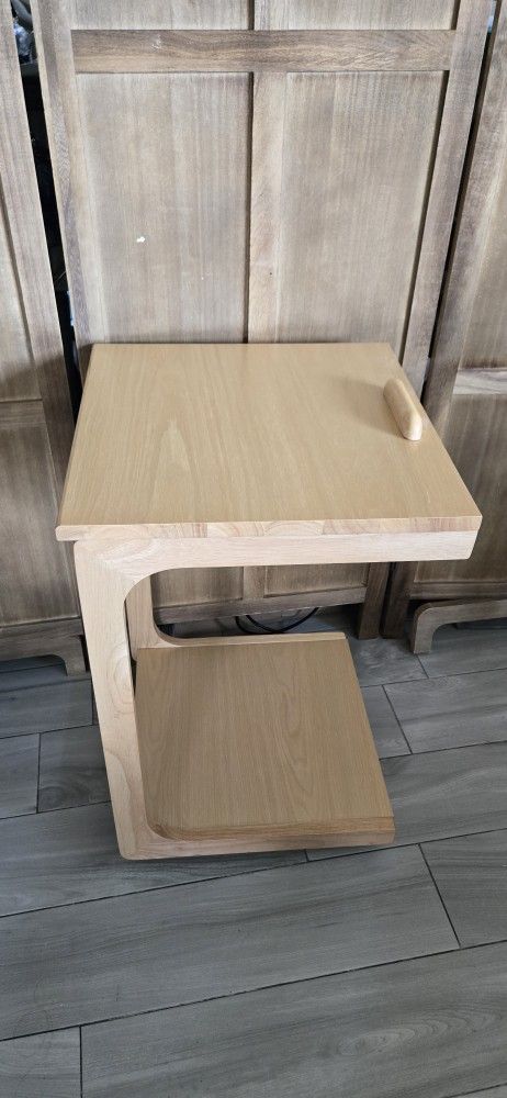 NEW Wooden C-Shaped End Table,Couch Table with Adjustable Desktop,Small Rolling Side Table