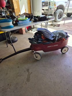 Radio flyer wagon