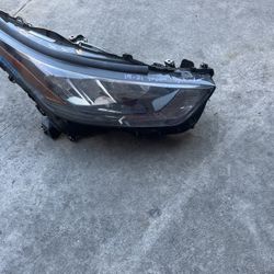 2020 2023 toyota highlander passenger right headlight 