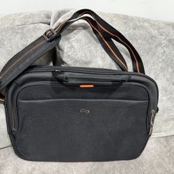 Solo New York 15.6" Laptop Messenger Bag - New