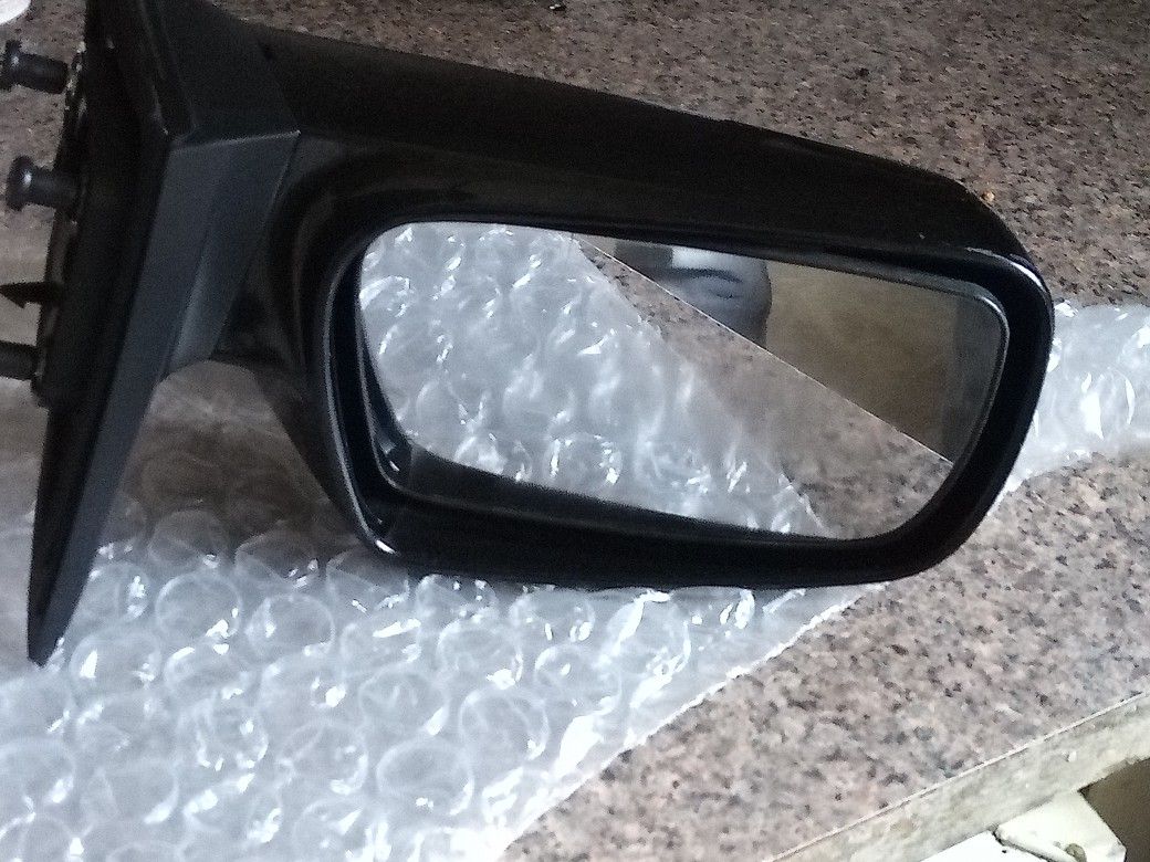 Toyota Mirror.