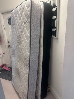 Free 2 kids twins mattresses