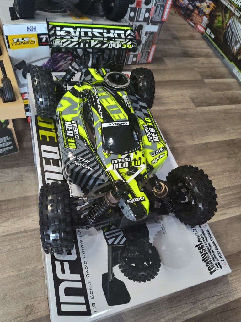 RC Nitro Buggy Kyosho Inferno Neo 3.0 1/8 Scale Big Size 4x4, RC Nitro Buggy Including Remote