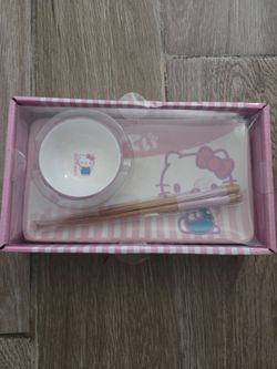 Hello Kitty sushi bowl