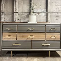 !!SOLD!! Mid Century Dresser 