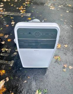 Shinco SPF1-10C 10,000 BTU Portable Air Conditioner