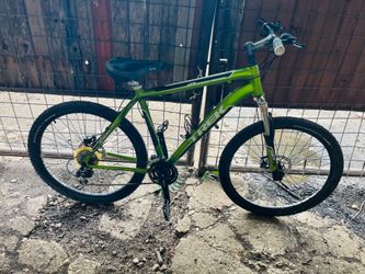 Old good condition aluminum trek bicycle $150 obo