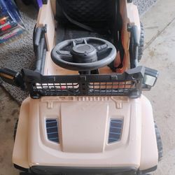 Kids Drivable Jeep Never Used