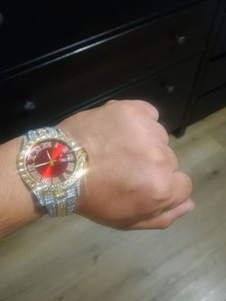 Crystal watch