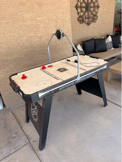 Air hockey