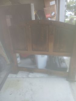 Cabecera de madera