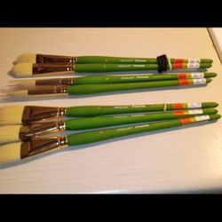 Brand New Artists Loft Acrylic Paint Brushes 