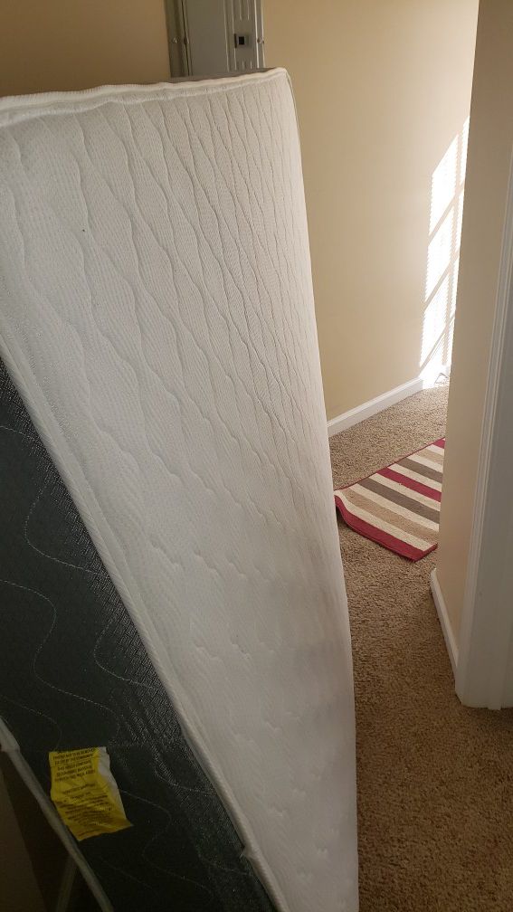 Used Queen Mattress For Sale. Only about 1 year old. Swapped out for firmer mattress