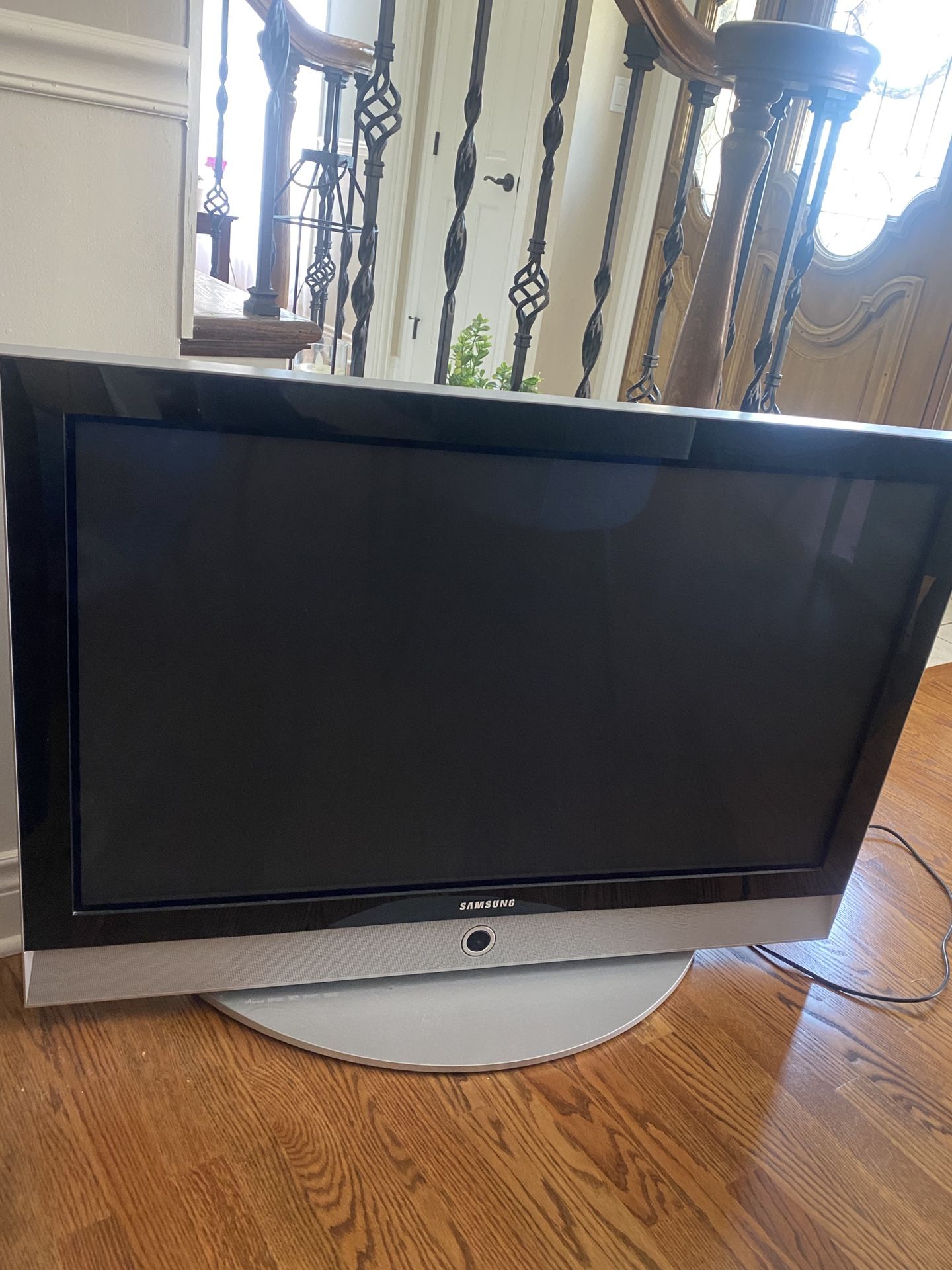 Samsung 41” Tv
