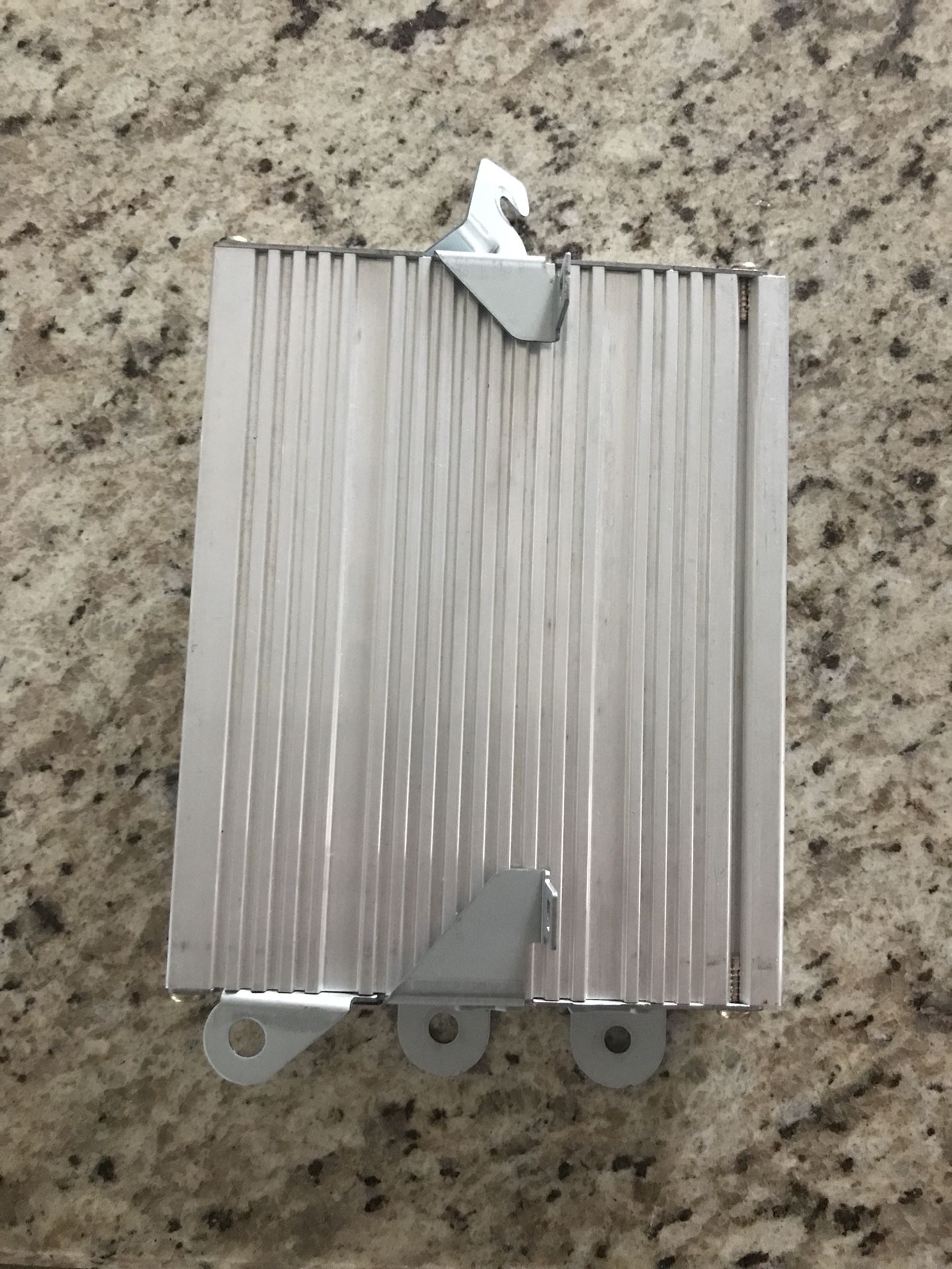 Acura TL amplifier