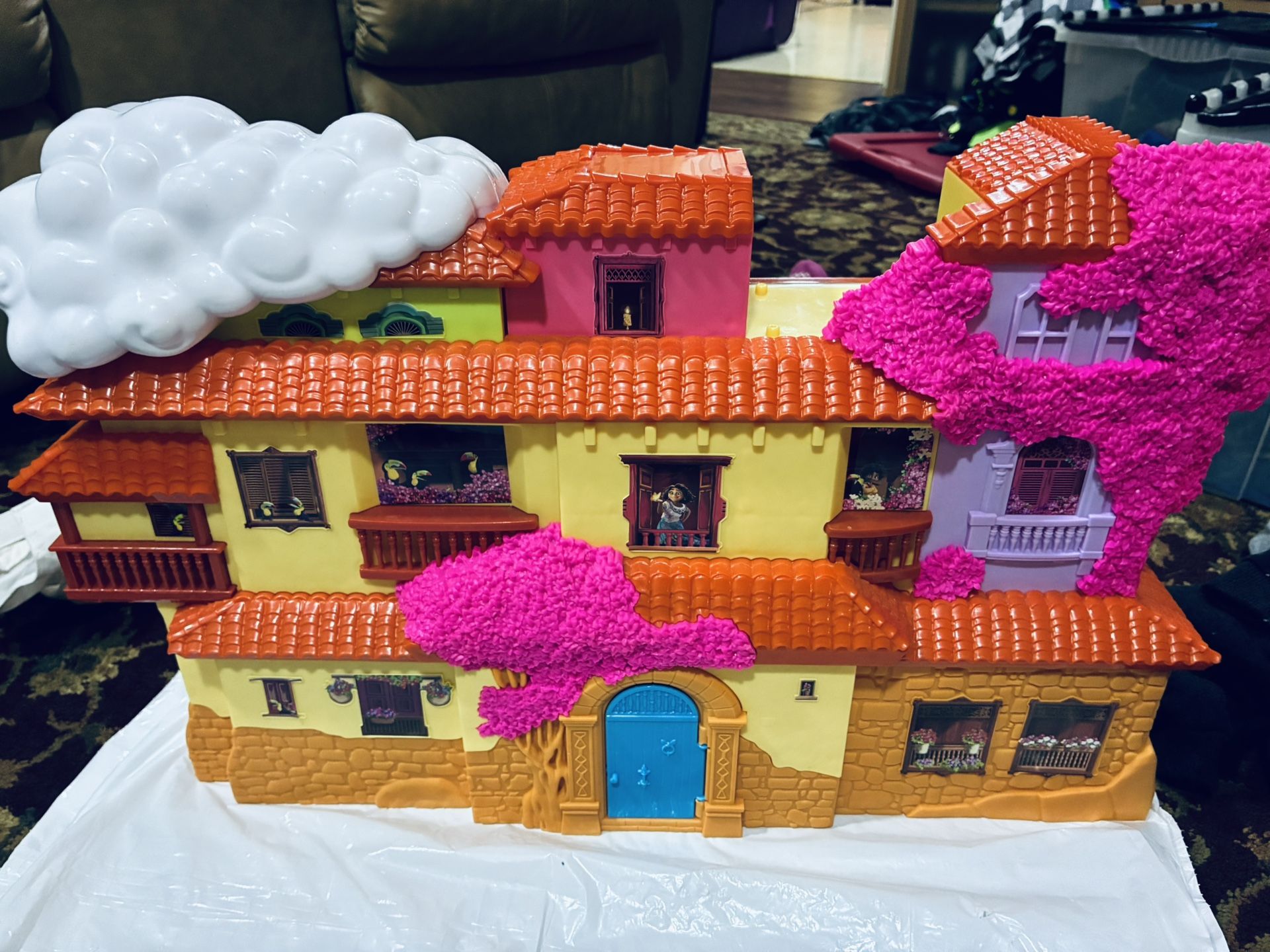 Disney Encanto Magical Madrigal House Playset with Mirabel Doll & 14 Accessor...