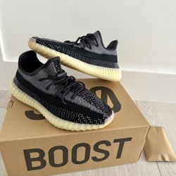 Adidas Yeezy Boost 350 V2 Carbon 9.5 Brand NEW