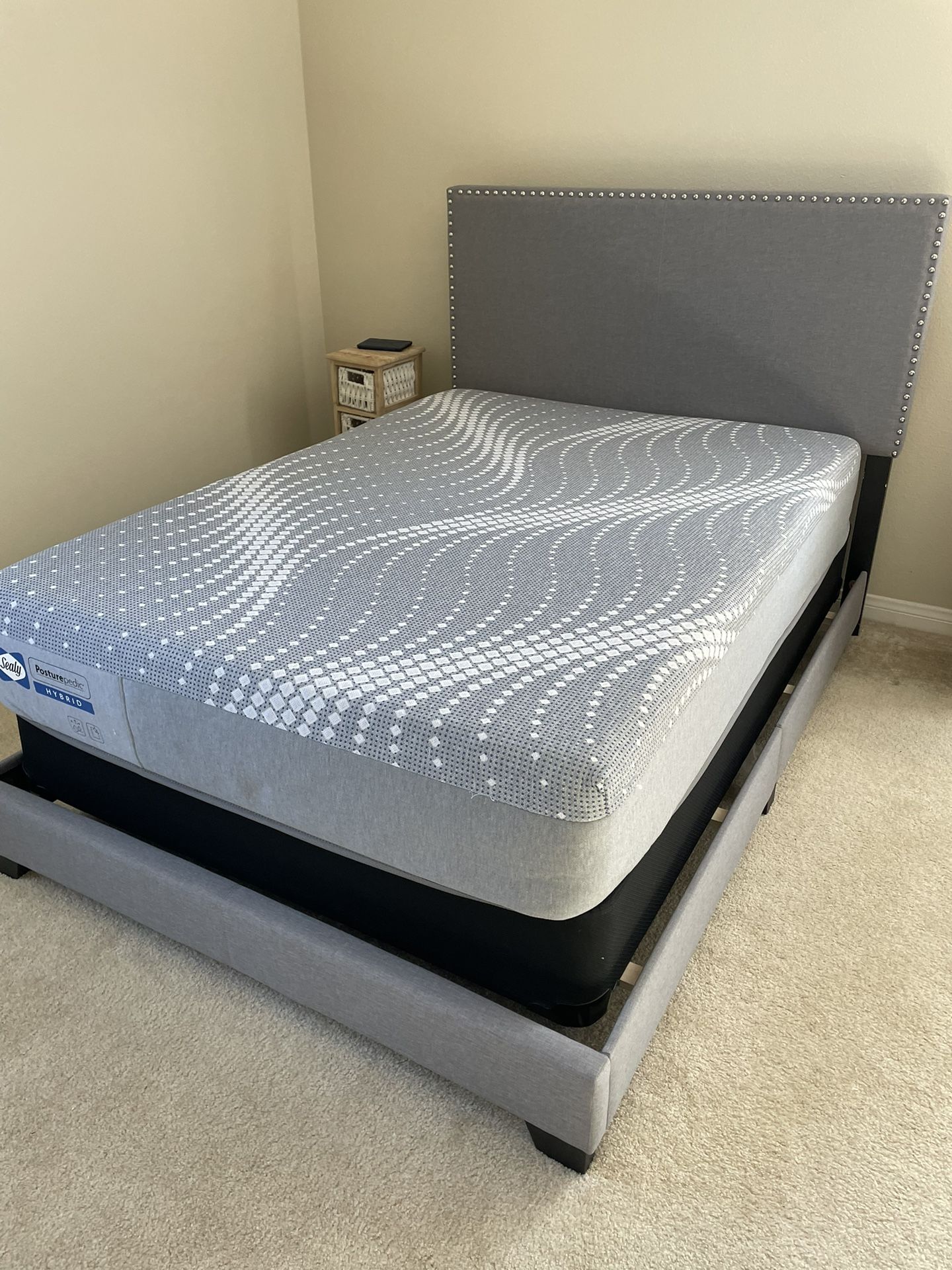 Sealy Posturepedic Hybrid Ashurst 11" Firm Mattress - Full Size